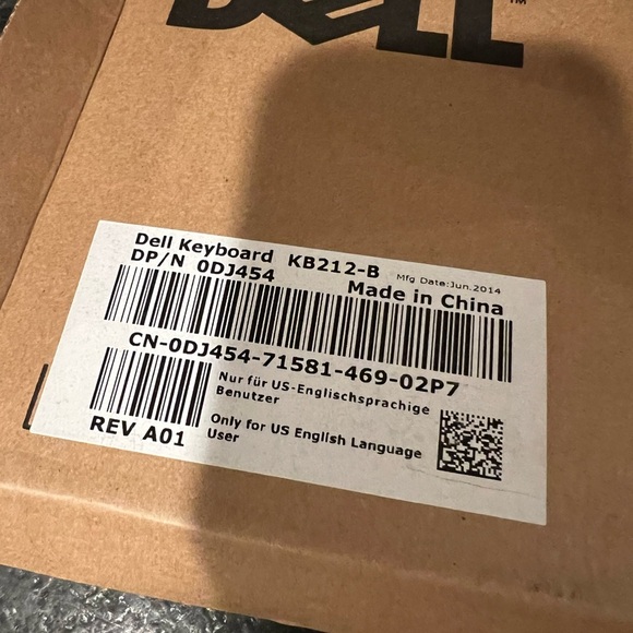 Dell 469-2457 KB212-B Wired Keyboard OEM NEW - Picture 2 of 2